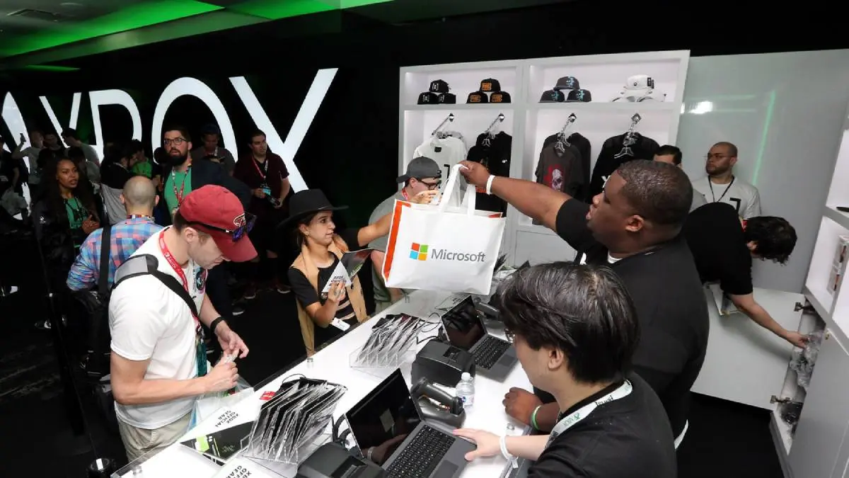 Pendapatan Hardware Xbox Anjlok Membuat Revenue Microsoft Turun 2 Hardware Xbox