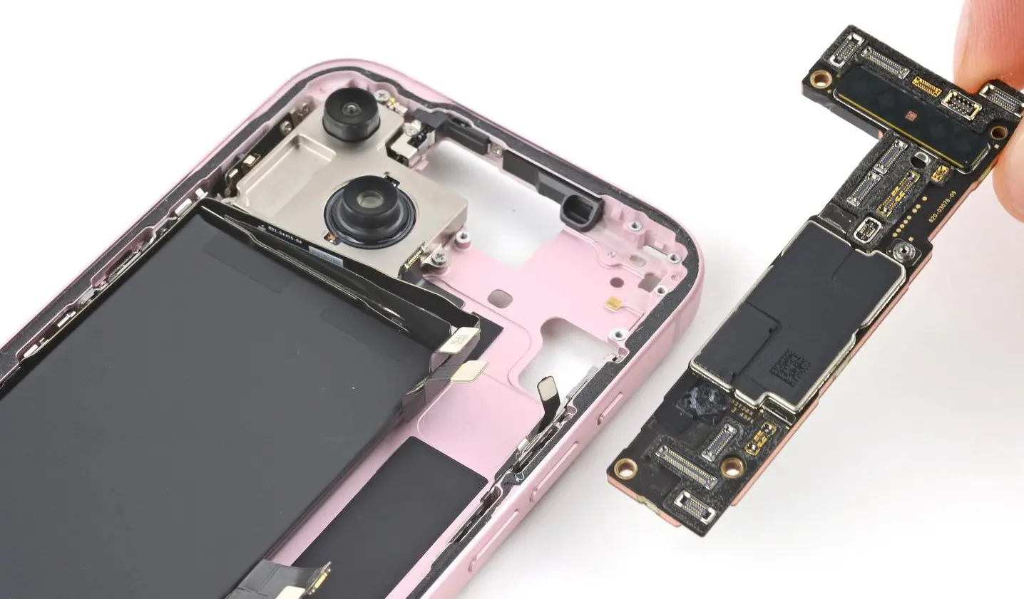 Apple Mengaku Terdampak Harga RAM, Sebut Margin Keuntungan Berkurang 3 image 115